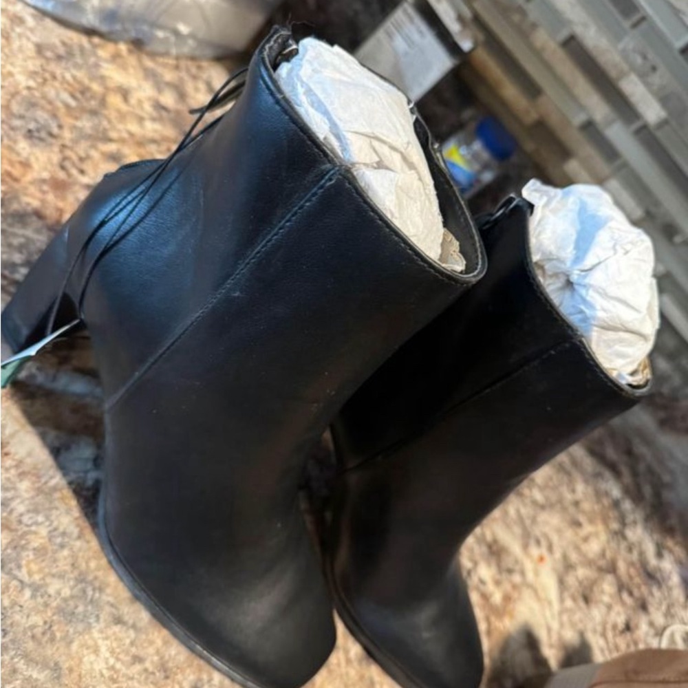 Brand new Maurice above the ankle boots in black
